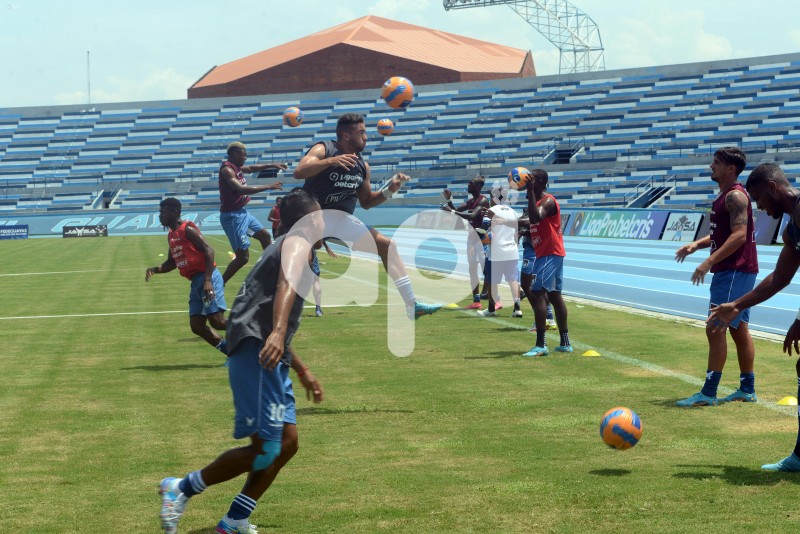 FBL-LIGAPRO-OCTUBRE-GUALACEO