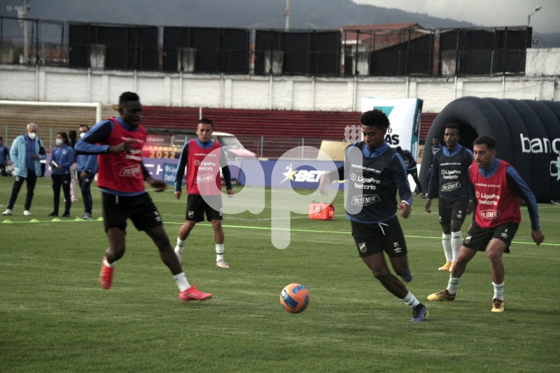 FBL-LIGAPRO-CUENCA-CATOLICA