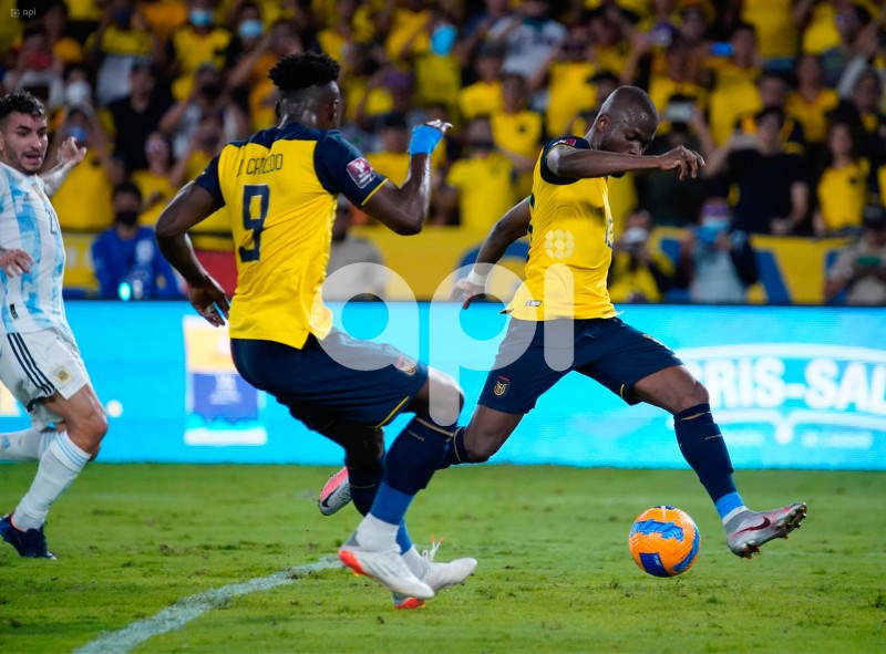 FBL-ELIMINATORIAS-CATAR2022- ECUADOR - ARGENTINA
