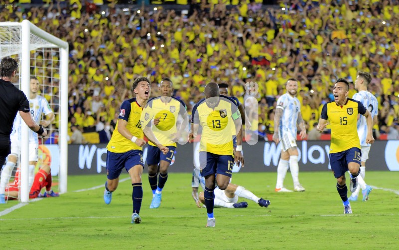FBL-ELIMINATORIAS-CATAR2022- ECUADOR - ARGENTINA
