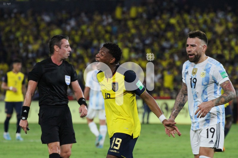 FBL-ELIMINATORIAS-CATAR2022- ECUADOR - ARGENTINA
