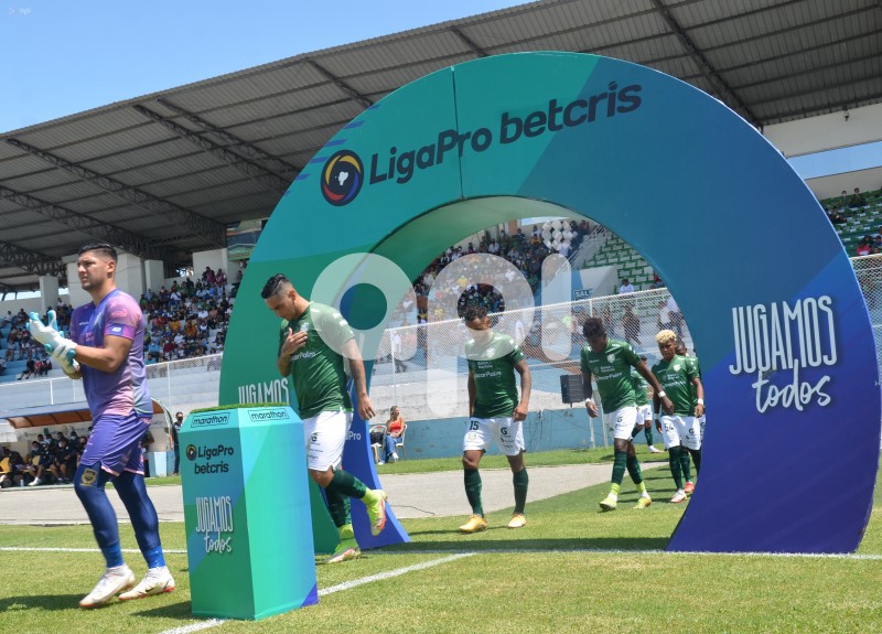 FBL-LIGAPRO-ORENSE-MUSHUC RUNA