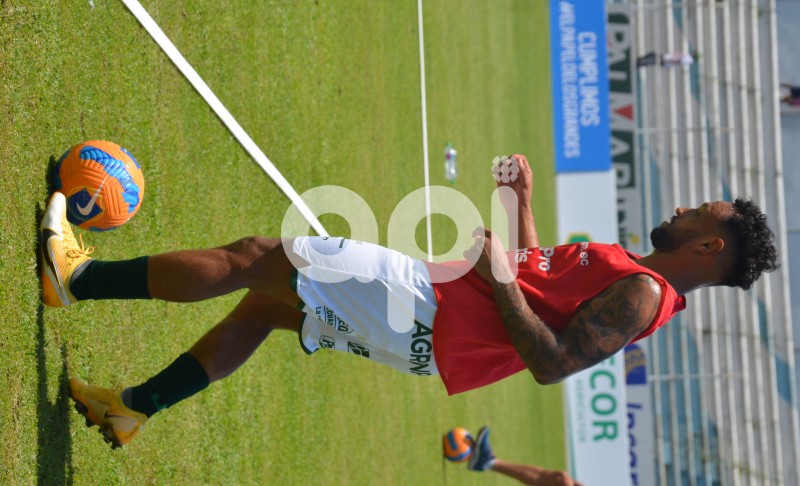 FBL-LIGAPRO-ORENSE-MUSHUC RUNA