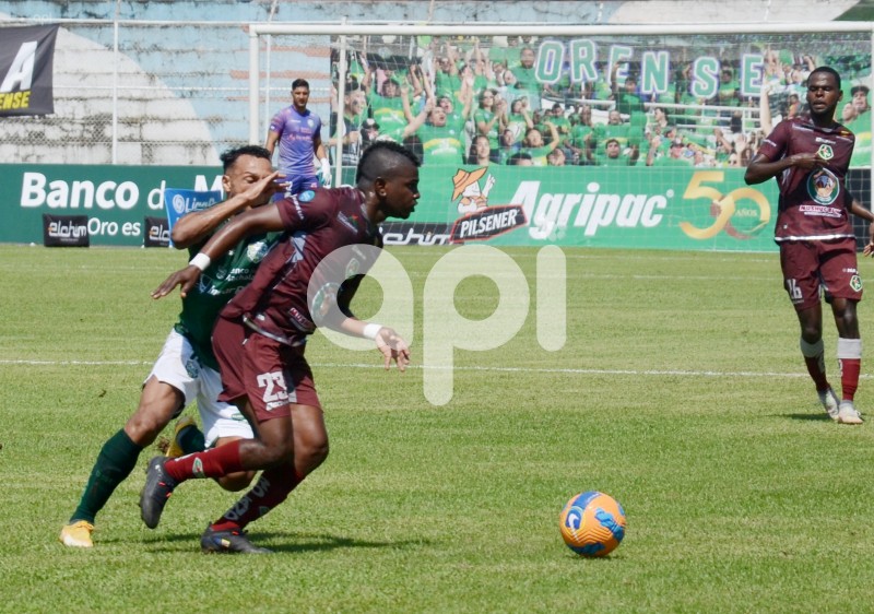 FBL-LIGAPRO-ORENSE-MUSHUC RUNA