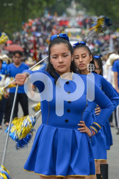 CUE-DESFILE-ESTUDIANTIL