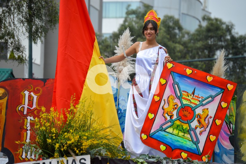 CUE-DESFILE-ESTUDIANTIL