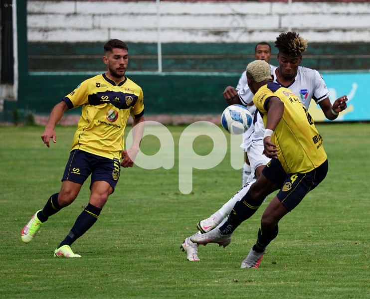 FBL-LIGA-PRO-SERIE-B-CHACARITAS-IMBABURA-