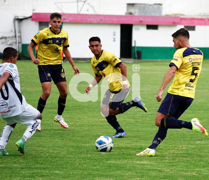 FBL-LIGA-PRO-SERIE-B-CHACARITAS-IMBABURA-