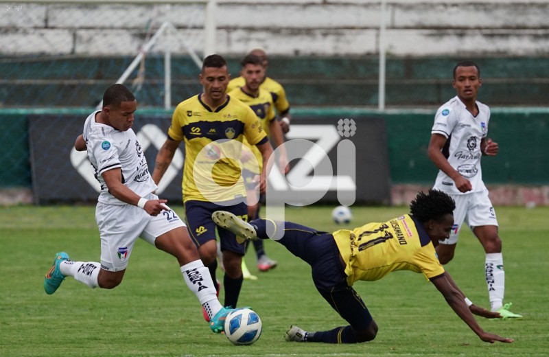 FBL-LIGA-PRO-SERIE-B-CHACARITAS-IMBABURA-