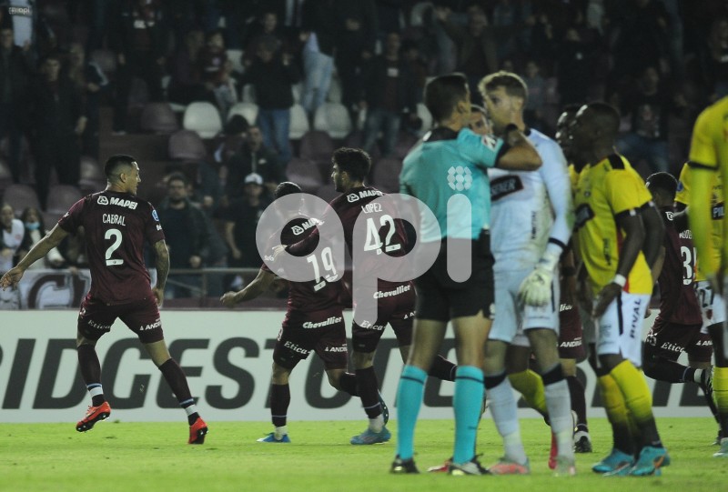 FBL-SUDAMERICANA-LANUS-BARCELONA