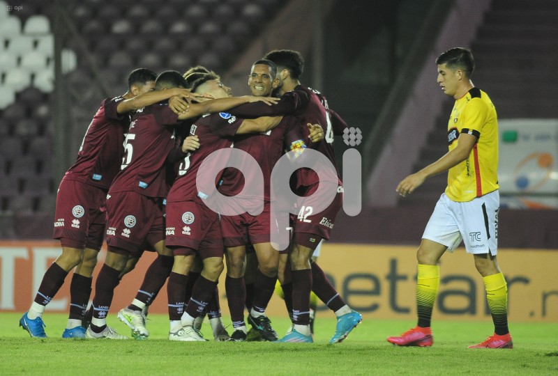 FBL-SUDAMERICANA-LANUS-BARCELONA