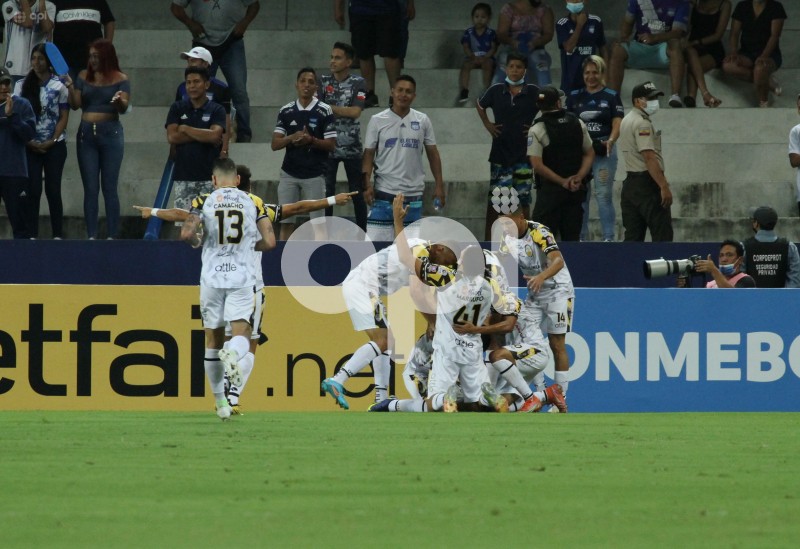 GYE-EMELEC-DEPORTIVO TACHIRA