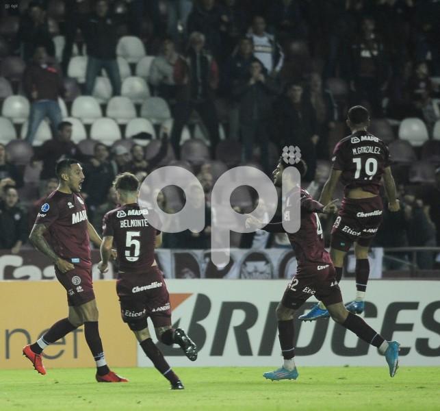 FBL-SUDAMERICANA-LANUS-BARCELONA