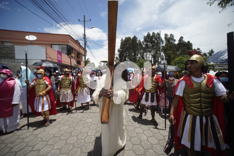 UIO-PROCESION-ALANGASI