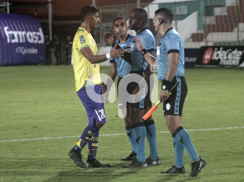 FBL-LIGAPRO-GUALACEO-MUSHUC-RUNA