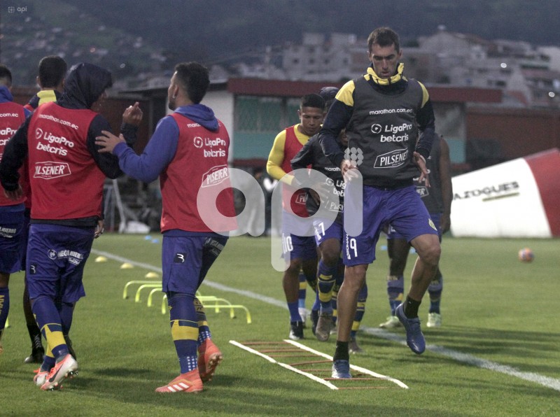 FBL-LIGAPRO-GUALACEO-MUSHUC-RUNA