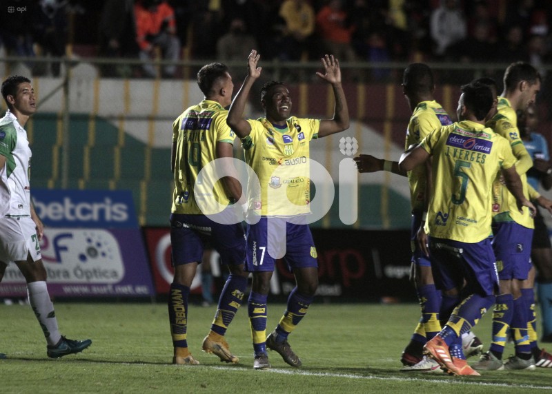 FBL-LIGAPRO-GUALACEO-MUSHUC-RUNA