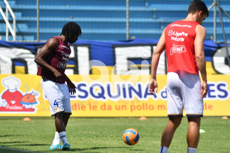FBL-LIGAPRO-DELFIN - CUMBAYA