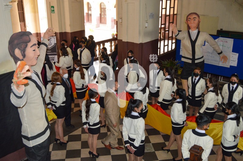 CUE-ANIVERSARIO-BENIGNO-MALO