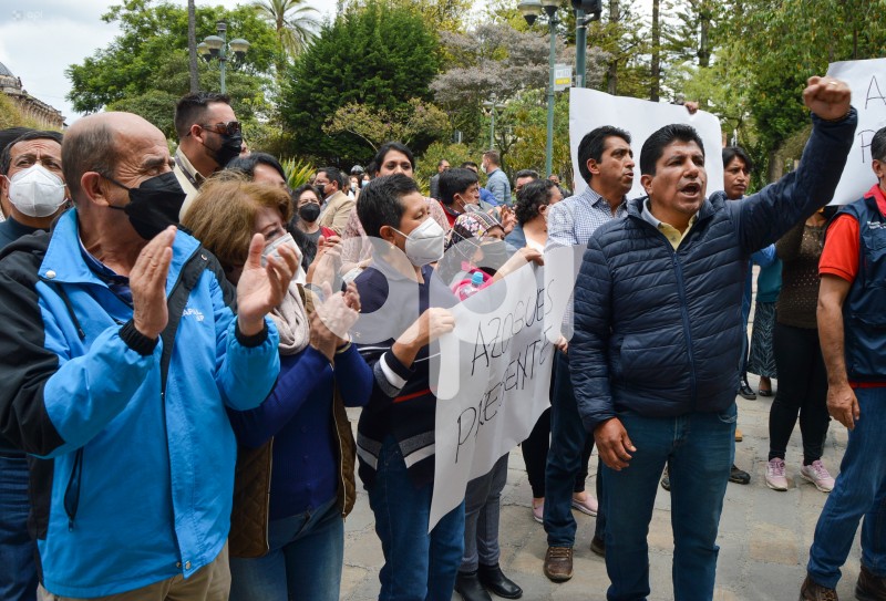 CUE-RIO-BURGAY-MARCHA-AUTORIDADES