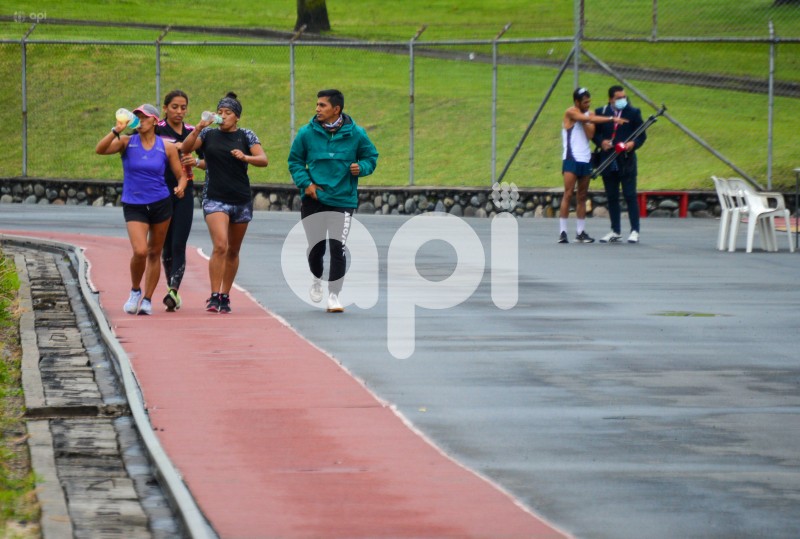 CUE-PISTA-ATLETICA-JEFFERSON-PEREZ