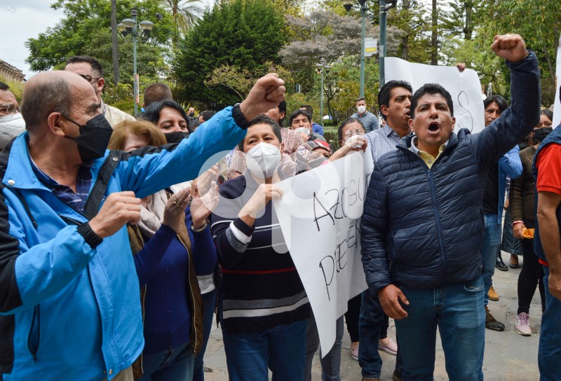 CUE-RIO-BURGAY-MARCHA-AUTORIDADES