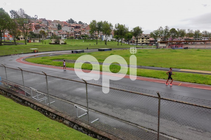 CUE-PISTA-ATLETICA-JEFFERSON-PEREZ