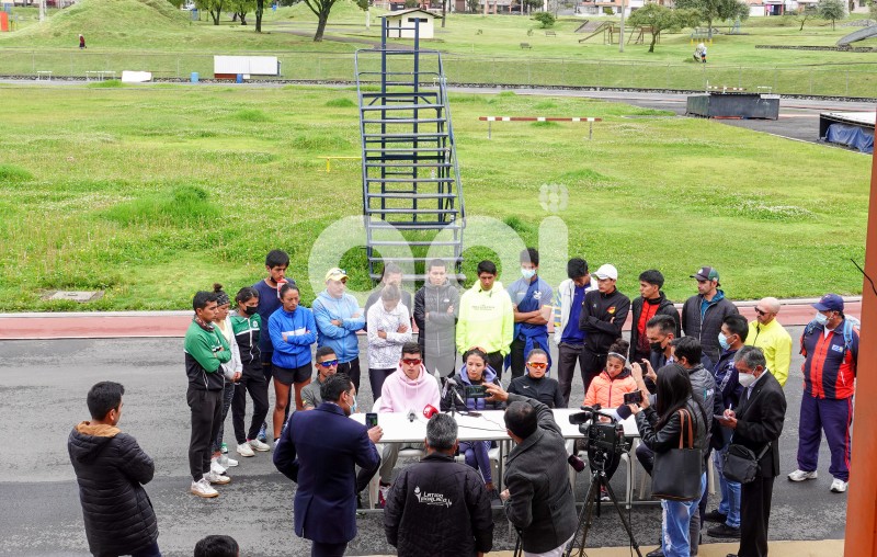 CUE-PISTA-ATLETICA-JEFFERSON-PEREZ