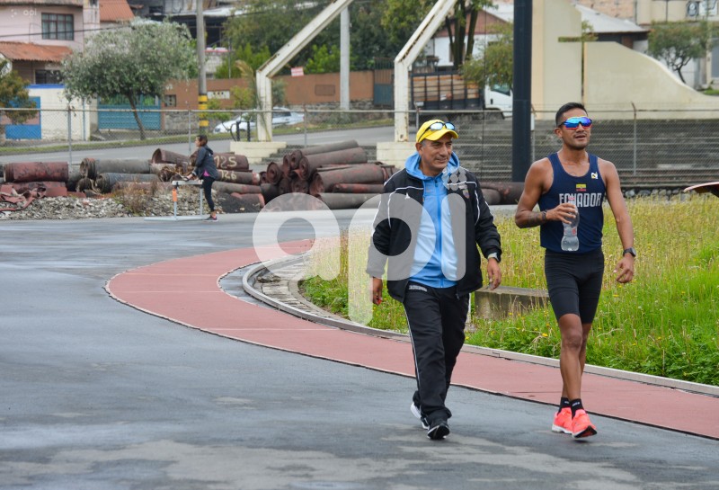 CUE-PISTA-ATLETICA-JEFFERSON-PEREZ