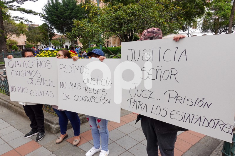 CUE-ESTAFA-DINEROS-GUALACEO