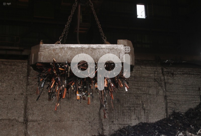 GYE-DESTRUCCION ARMAS