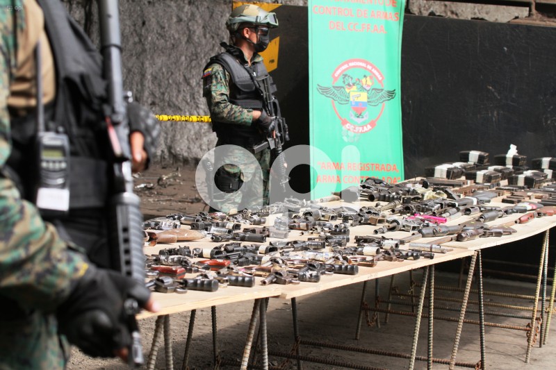 GYE-DESTRUCCION ARMAS