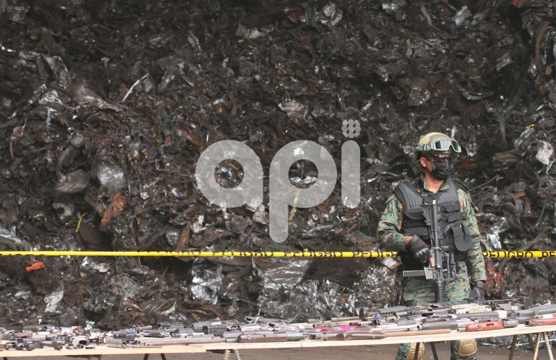 GYE-DESTRUCCION ARMAS