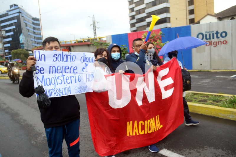 PROTESTAS-UNE-SALARIOS