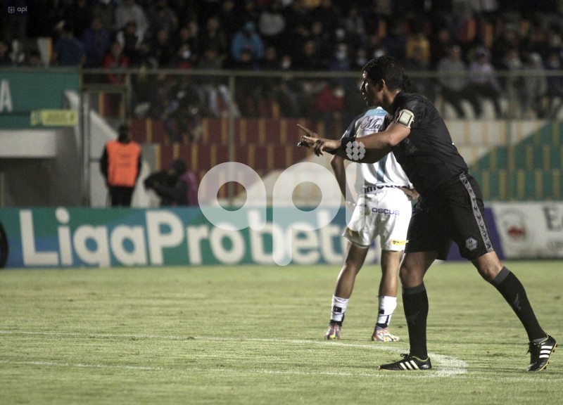 FBL-LIGAPRO-GUALACEO-MACARA