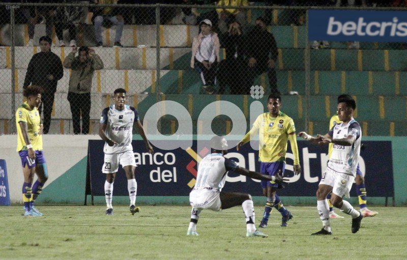 FBL-LIGAPRO-GUALACEO-MACARA