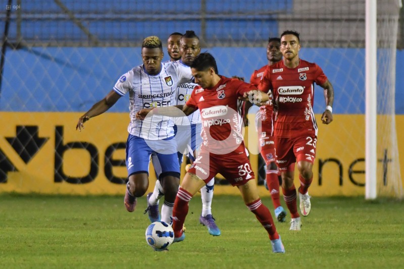 FBL-SUDAMERICANA-9OCT-DIM