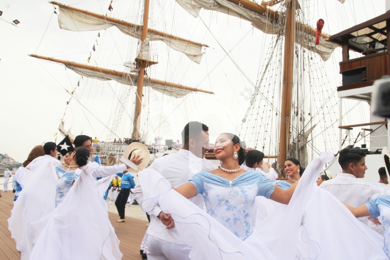 GYE-A TODA VELA