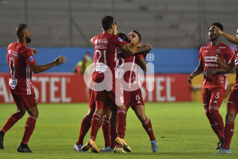 FBL-SUDAMERICANA-9OCT-DIM