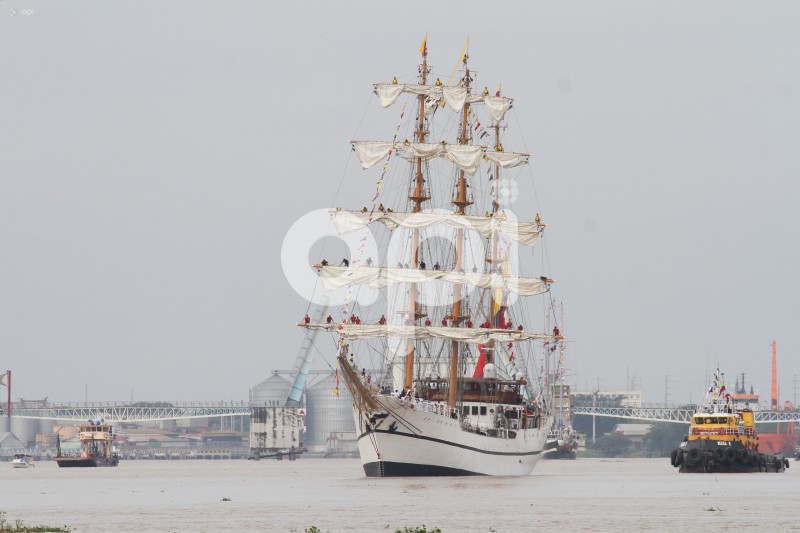 GYE-A TODA VELA
