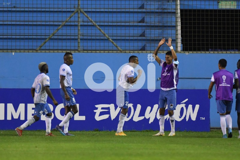 FBL-SUDAMERICANA-9OCT-DIM