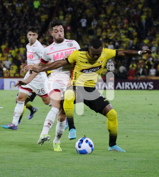 FBL-SUDAMERICANA-BARCELONA-LANÚS