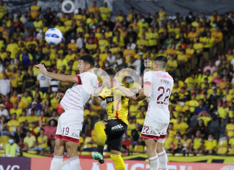 FBL-SUDAMERICANA-BARCELONA-LANÚS