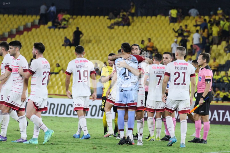 FBL-SUDAMERICANA-BARCELONA-LANÚS