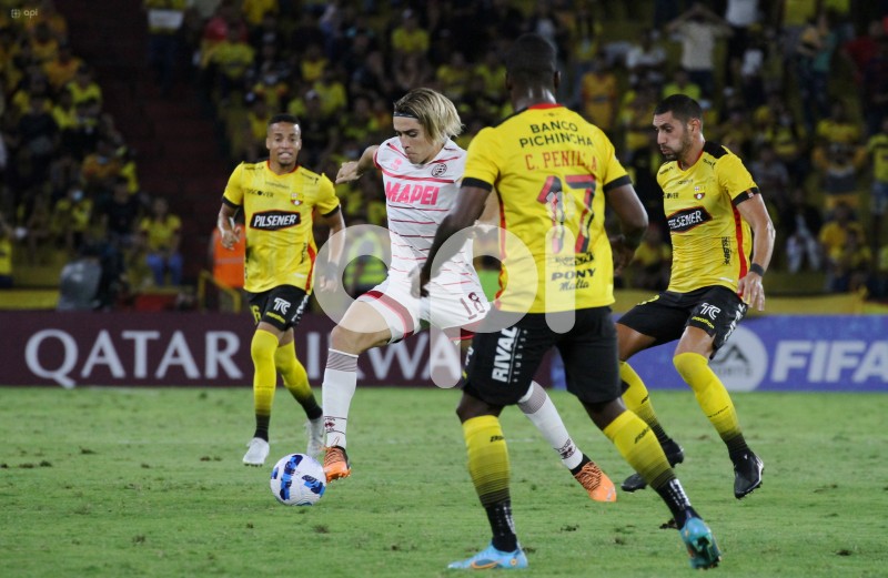 FBL-SUDAMERICANA-BARCELONA-LANÚS