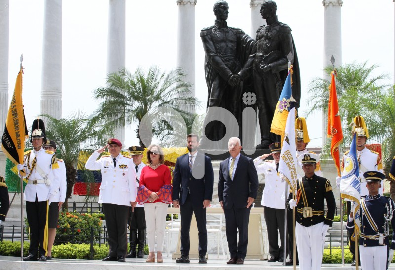 GYE-CEREMONIA MILITAR