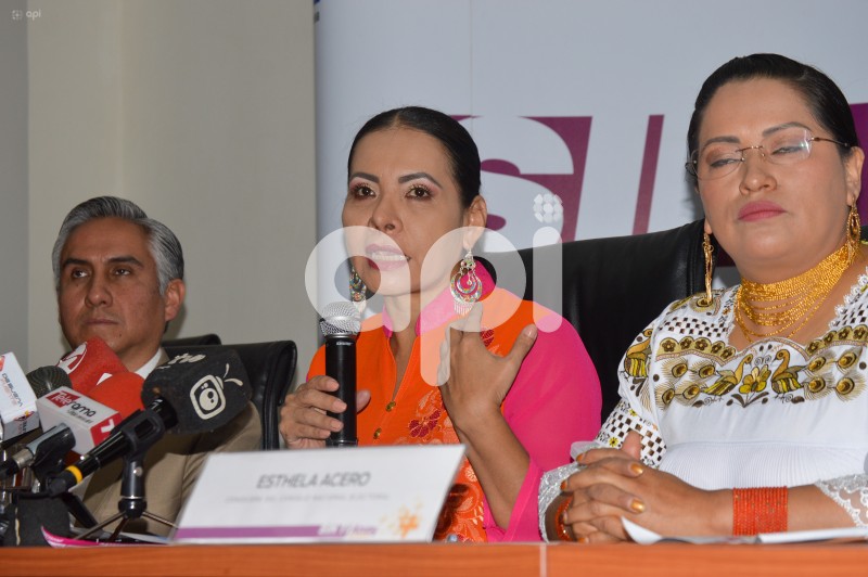 CUE-SIN-TI-NO-HAY-DEMOCRACIA