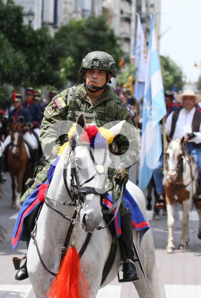 GYE-CEREMONIA MILITAR