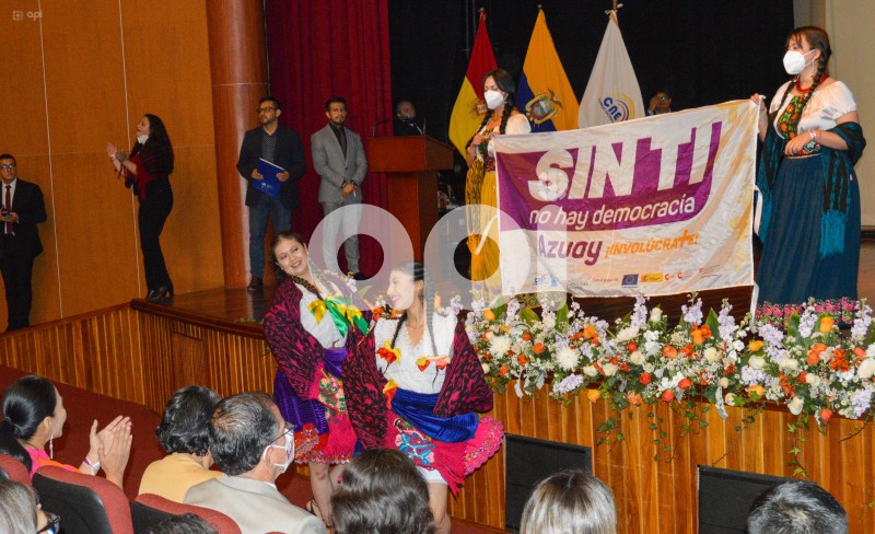 CUE-SIN-TI-NO-HAY-DEMOCRACIA