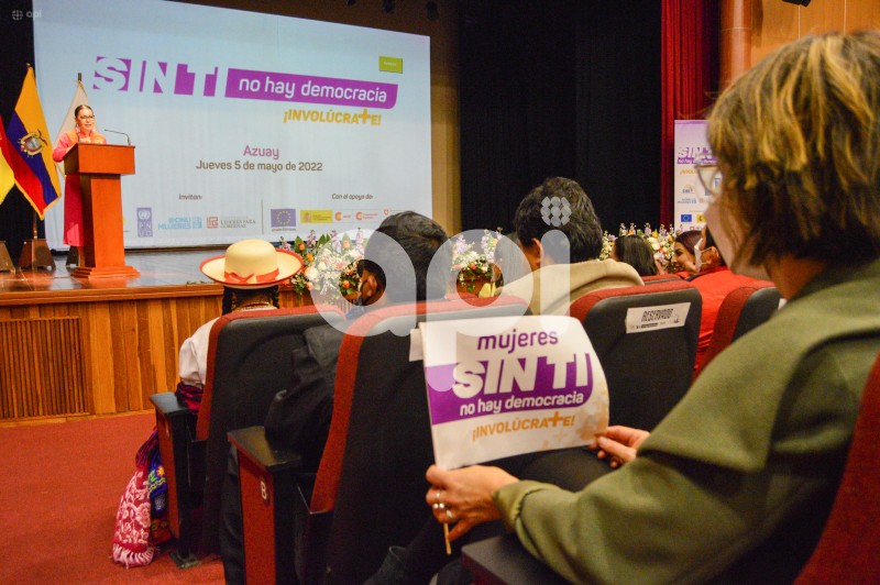 CUE-SIN-TI-NO-HAY-DEMOCRACIA
